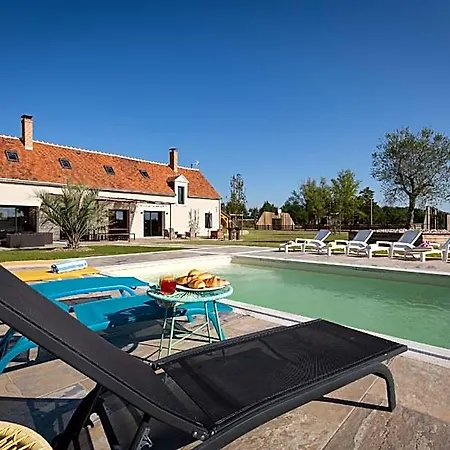 Hotel Domaine De Vitray 2*