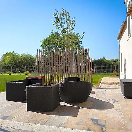 Domaine De Vitray 2*